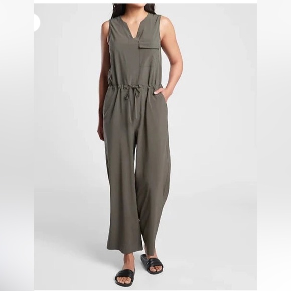 ATHLETA Topanga Jumpsuit, Mountain Olive - Picture 1 of 9